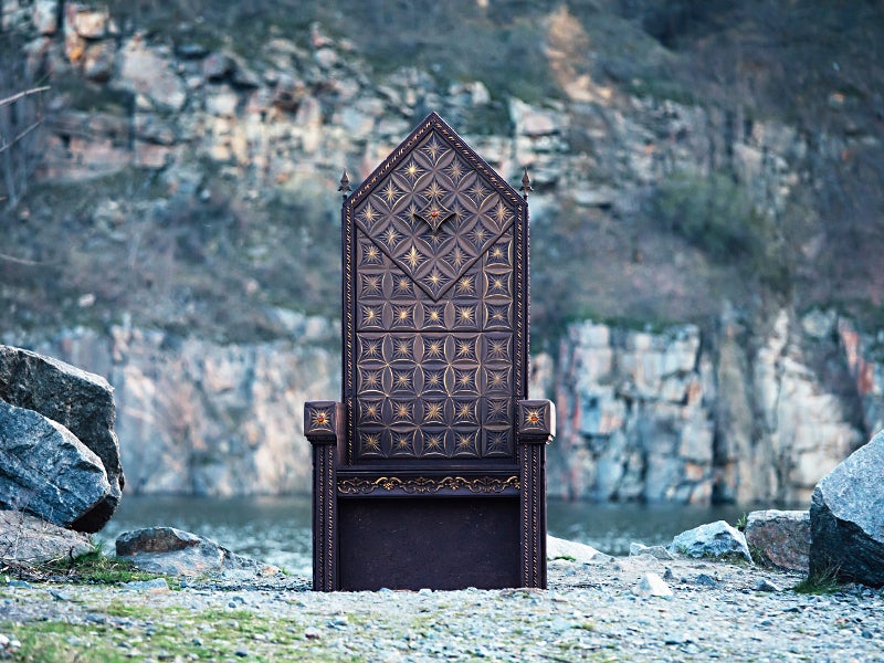 1 responsibility throne leader crown