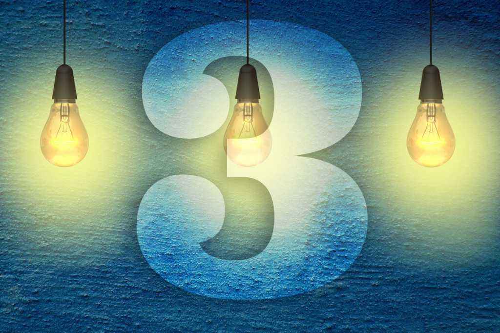 3 lightbulbs with the number three