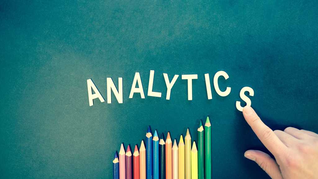 Analytics text