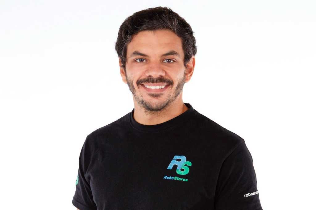 aziz al harbi coo robostores