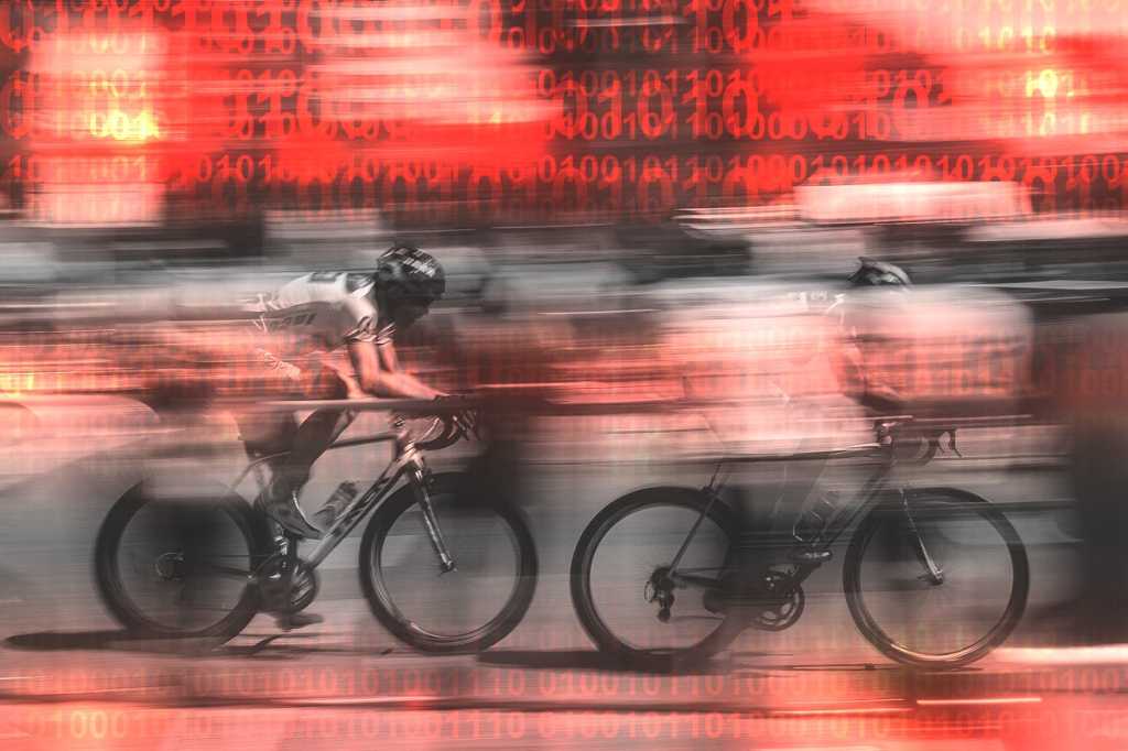 bicycle racing binary blur compete speed fast lead by maico amorim unsplash