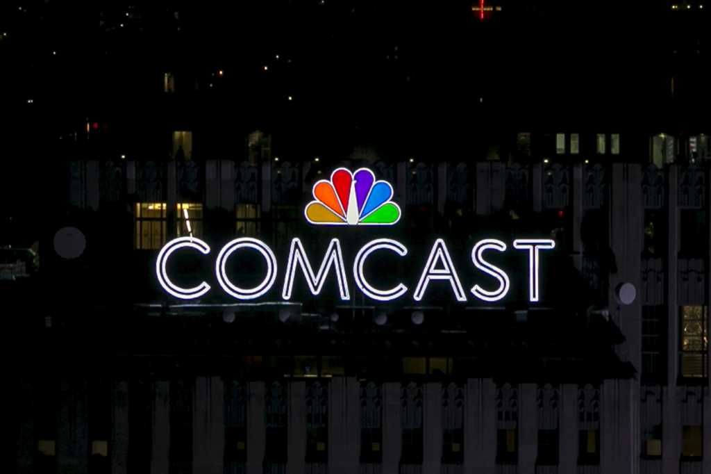 comcast logo nyc 30 rock