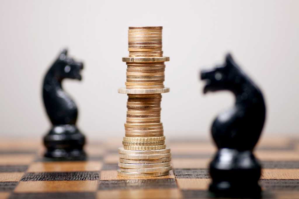 chess competition with monetary stakes