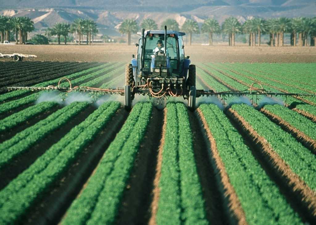 farmer tractor