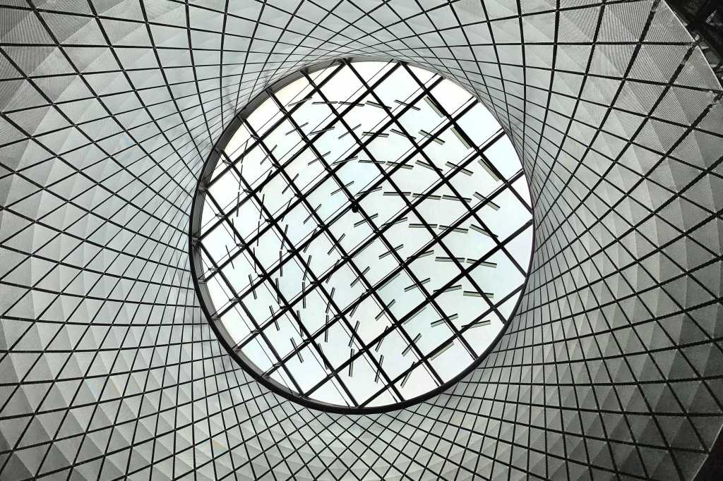 geometric structure presents a networking pattern in lines of connection