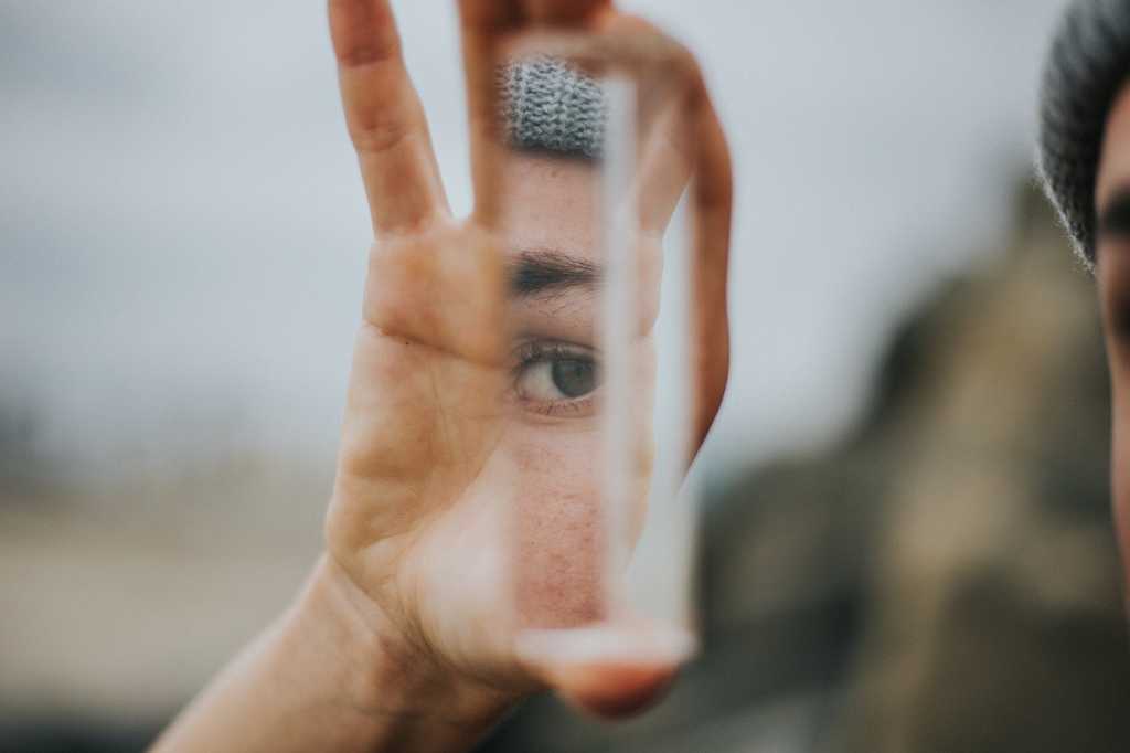Focal point > A glass prism the eye of the holder.
