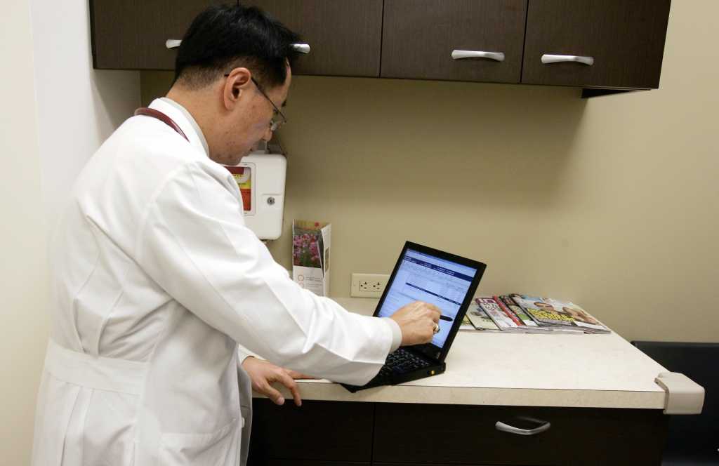 healthcare doctor3