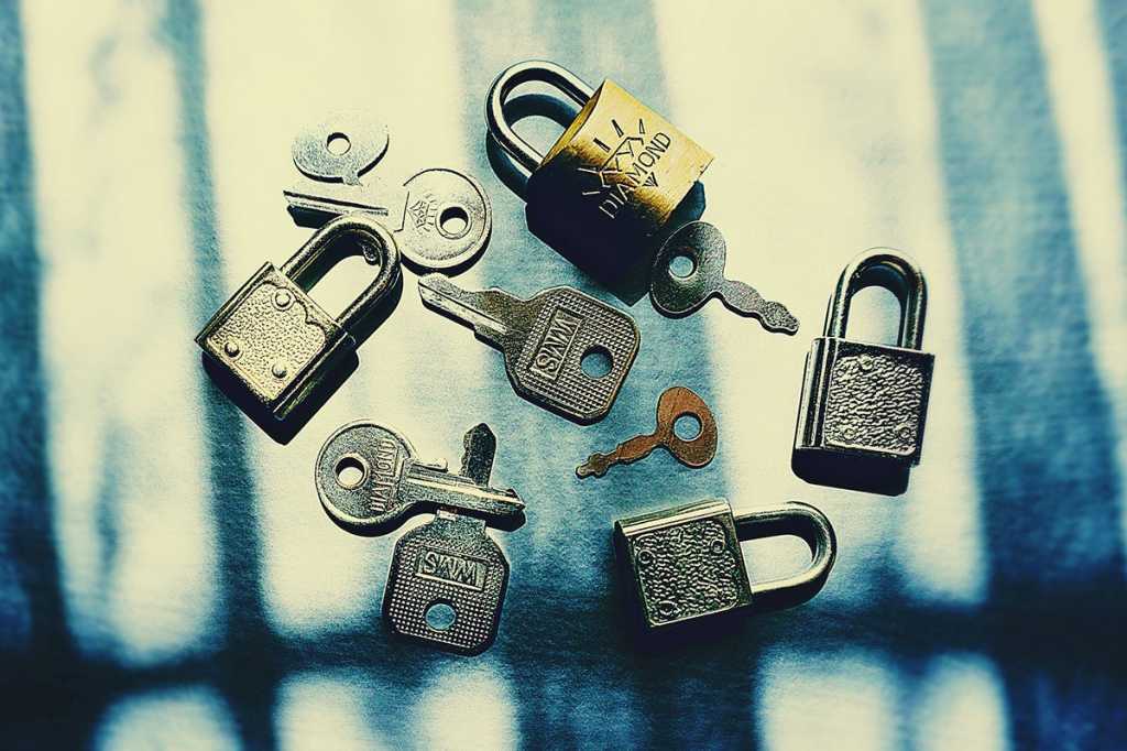 keys / locks / security
