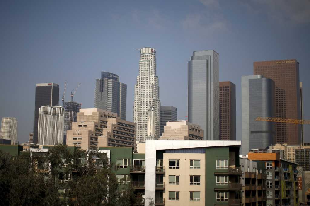 los angeles skyline apartments