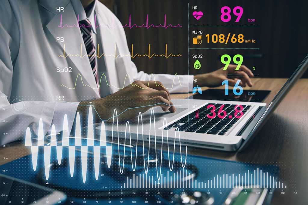 Electronic Health Records [EHR] / digital medical data, monitor health status, doctor, laptop