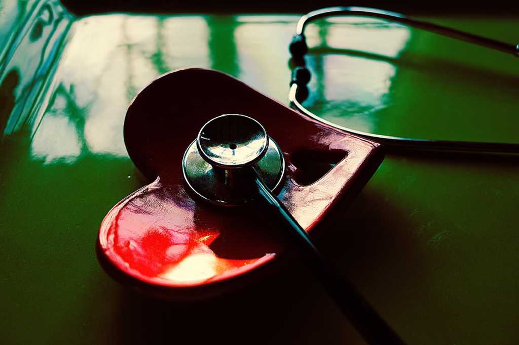 stethoscope / heart