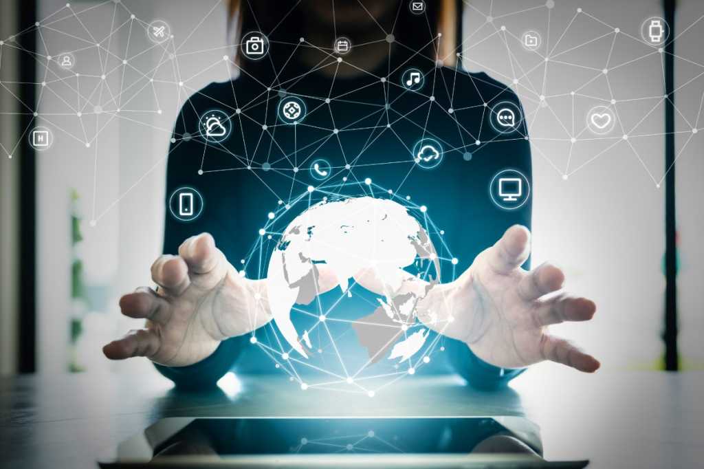 wireless network globe - internet of things edge [IoT] - edge computing