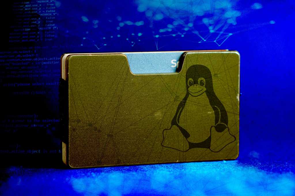 nw linux file folder by nathan van de graaf via unsplash