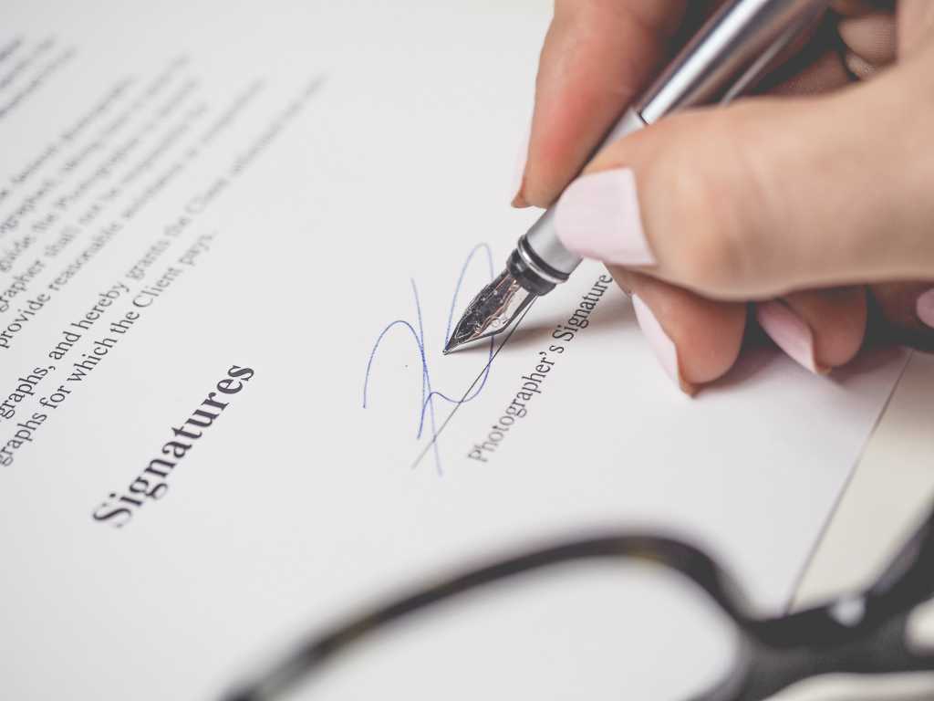 signature signing contract handwriting cursive