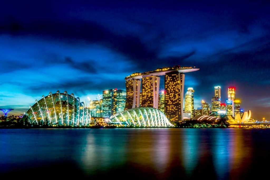 Singapore skyline at night