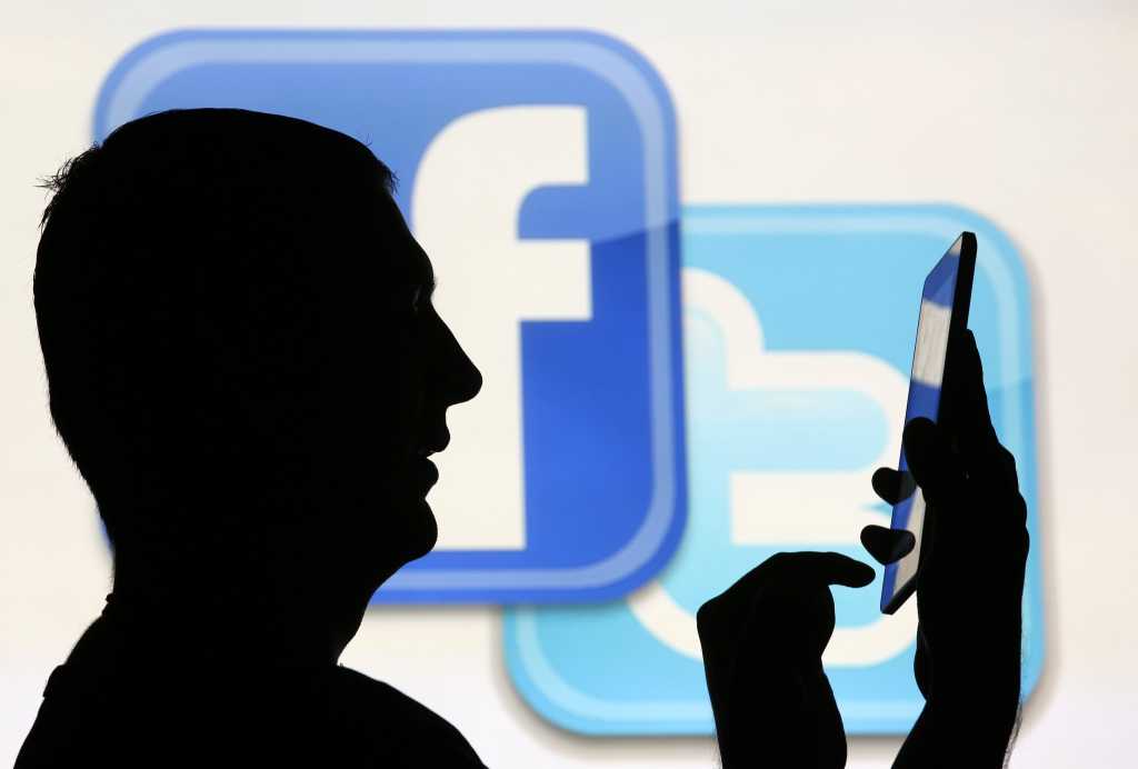 twitter facebook social media