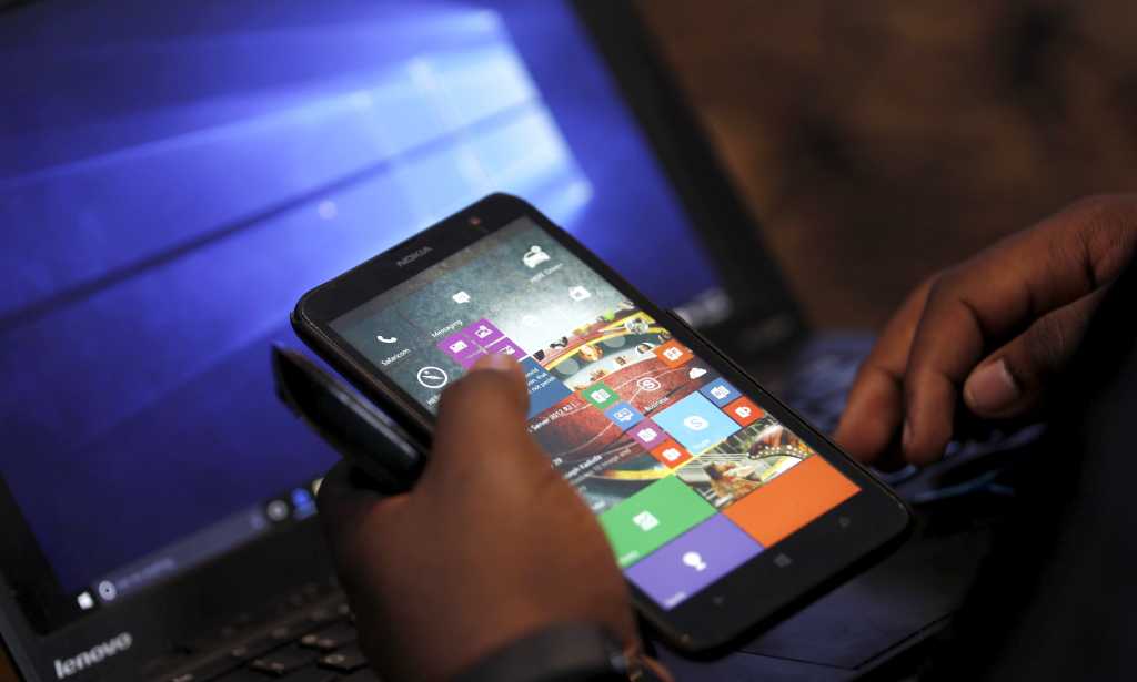 windows mobile 10 nokia smartphone