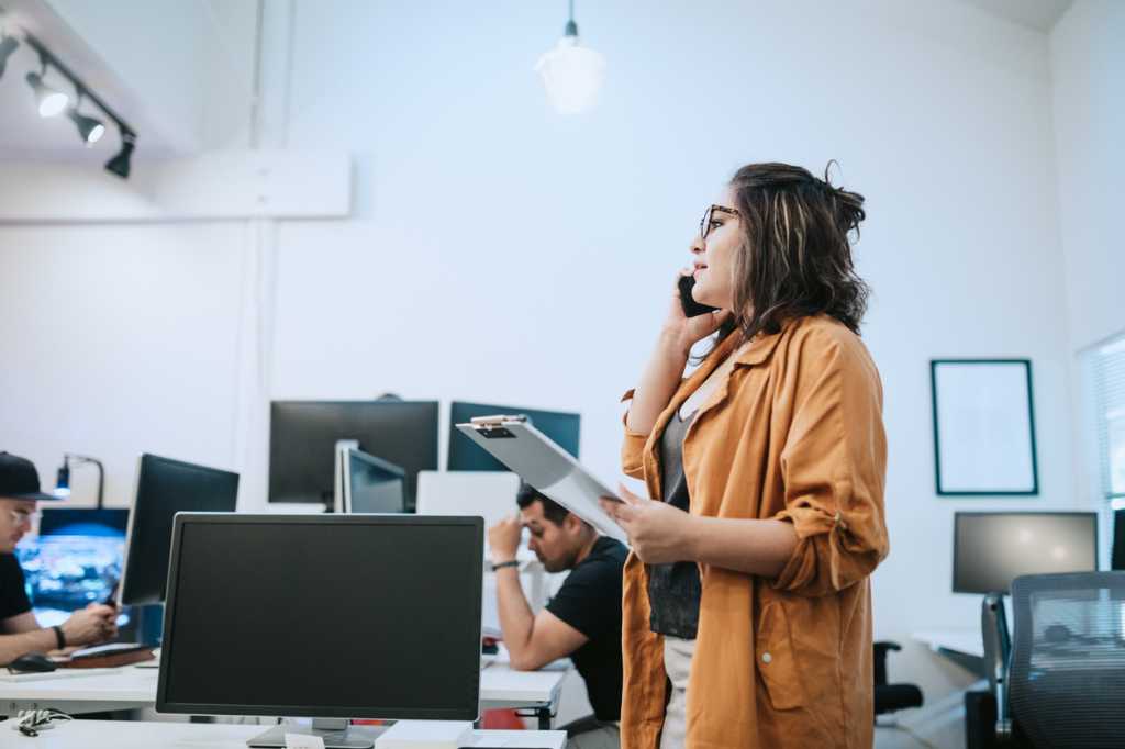 Latin American Millennial Small Business Woman