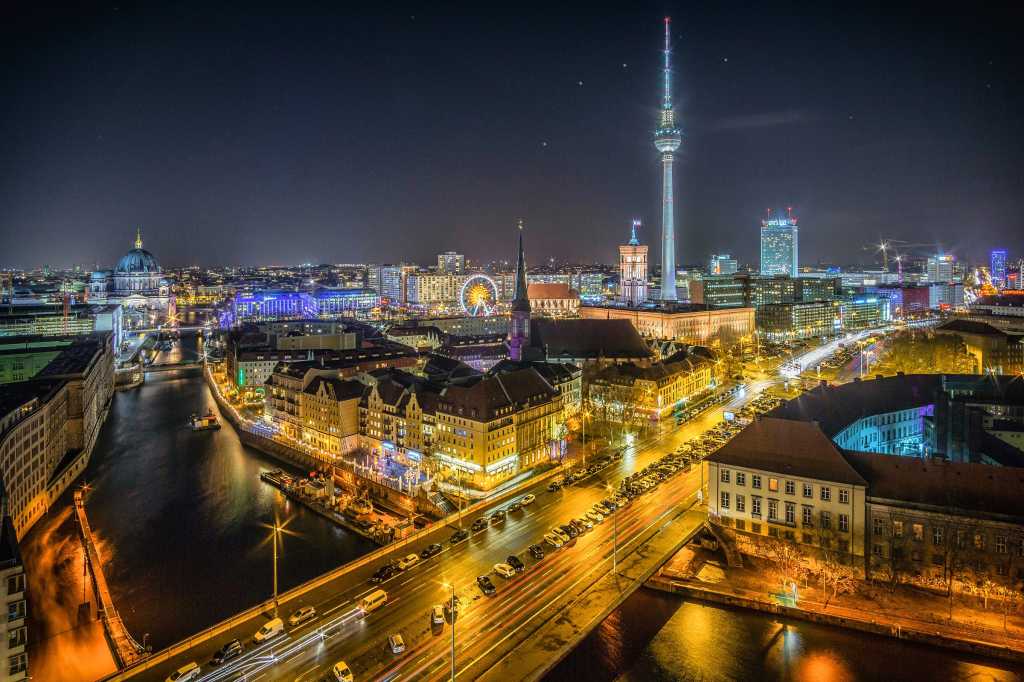 Berlin, Germany > Nighttime view over the River Spree to Nikolaiviertel and Alexanderplatz