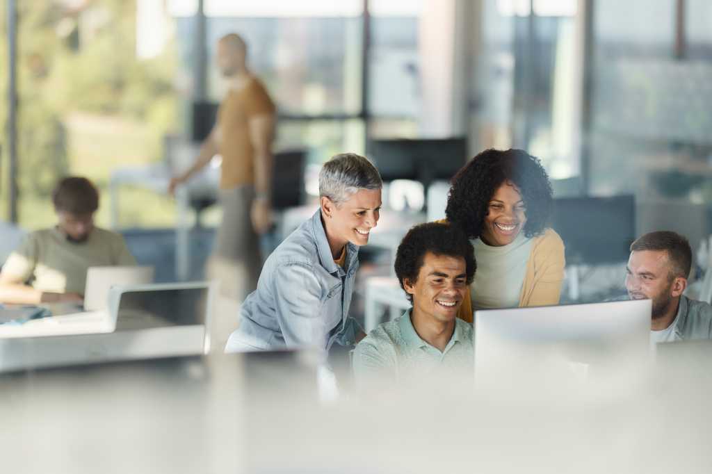 workers collaborating