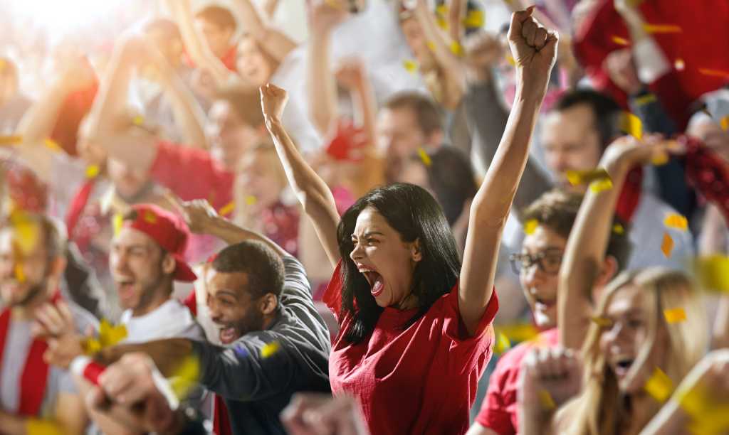 crowd cheering