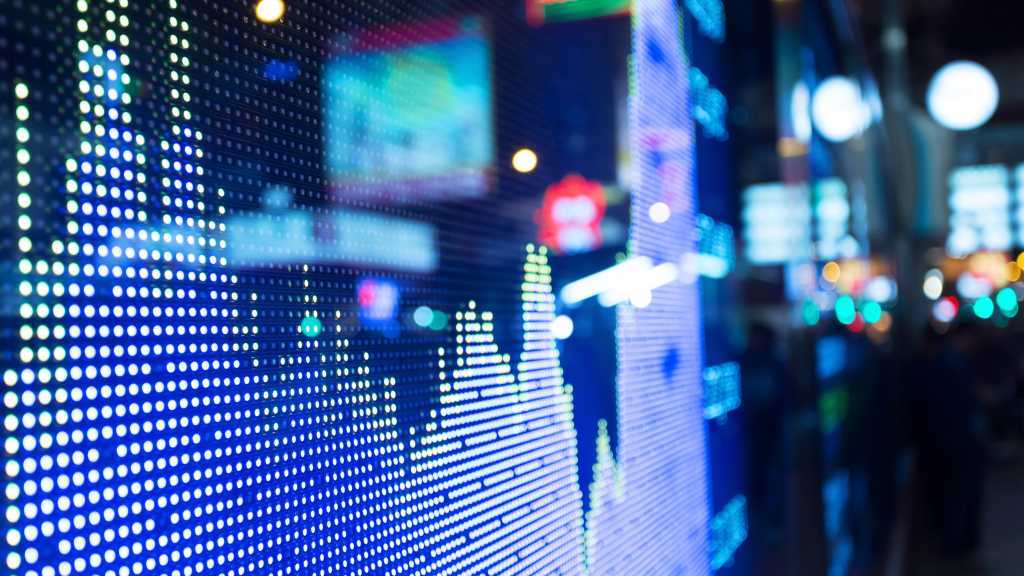 Financial data on storefront