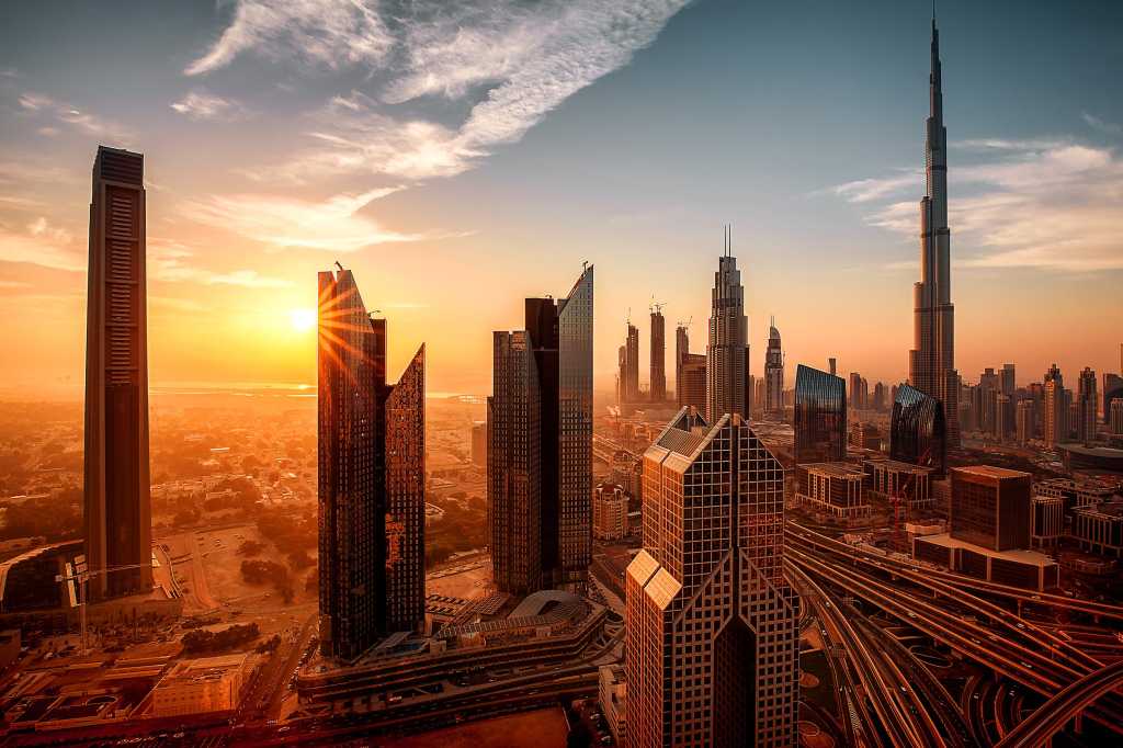 CIO | Middle East  >  UAE / United Arab Emirates  >  Dubai  >  Cityscape / skyline / sunrise