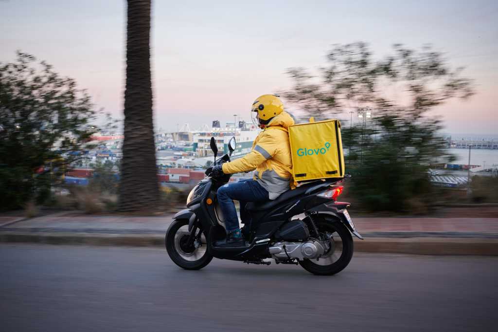 Glovo se apoya en la tecnología para conectar personas y necesidades.