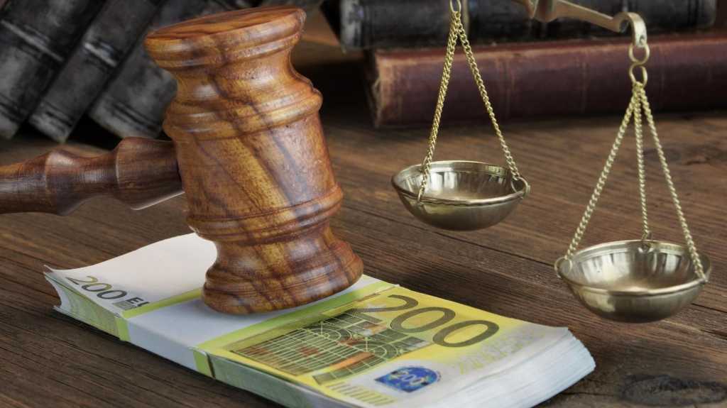 Strafe, Korruption, Geld, Urteil 16:9