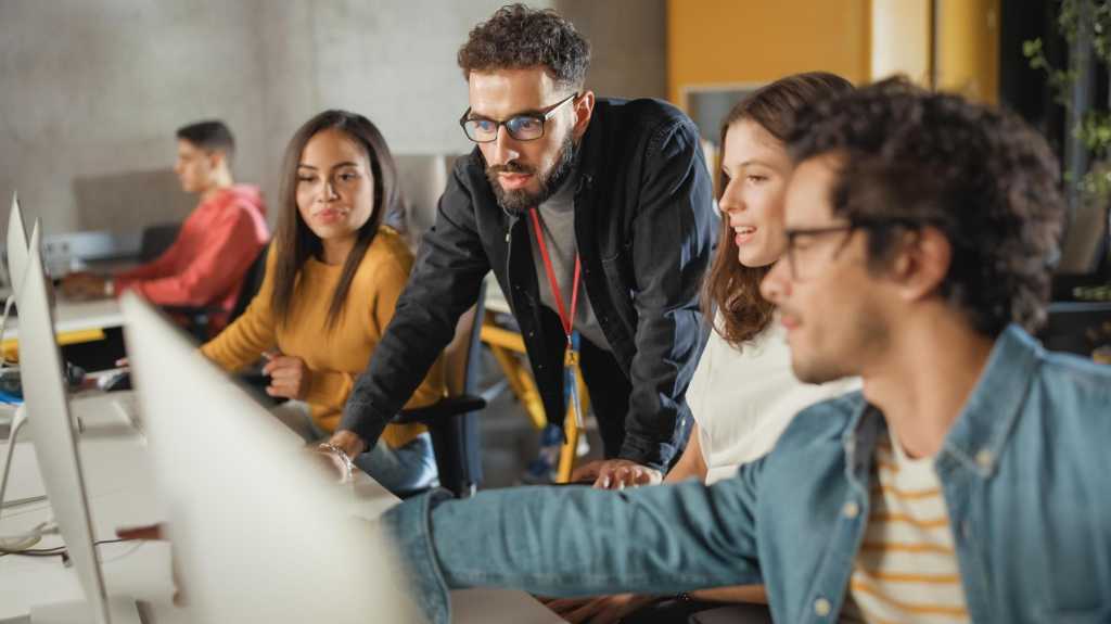 Projektmanager, IT-Talent, Gruppe, Team, Führung, 16:9, slider