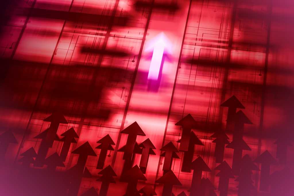 Tech Spotlight   >   IT Leadership [intro]   >   One glowing arrow leads a pack of other arrows.