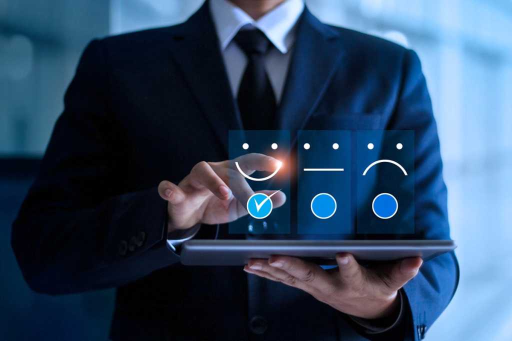 customer service customer experience happy rating strategy tablet reviews by ipopba getty