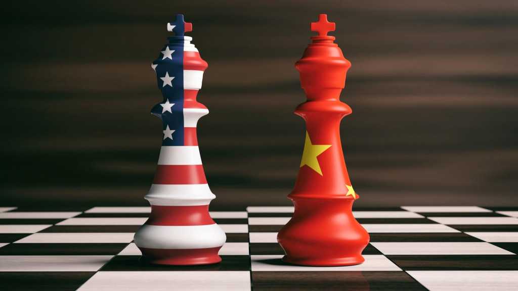 USA und China, Schachfiguren, 16.9, slider
