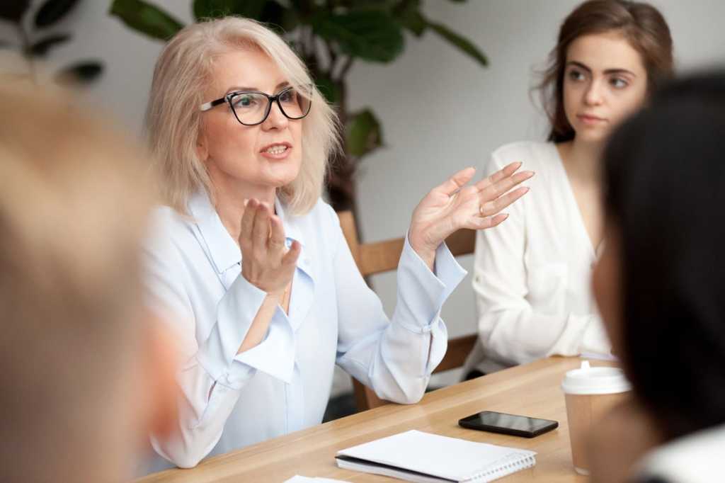 leader gender equality mentor leadership team boss