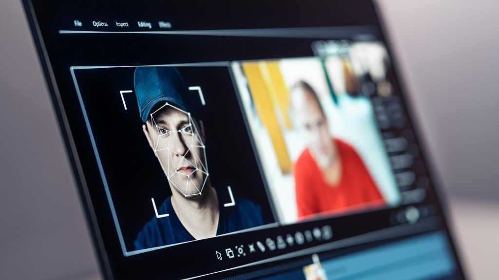Deep Fake, AI und Gesichtsausdruck in der Videobearbeitung. Deepfake und maschinelles Lernen. Gesichtserkennungs-, Detektions- und Erkennungstechnologie. Digitaler Identitätswechsel. Computersoftware-Muster. Betrugsbild.
