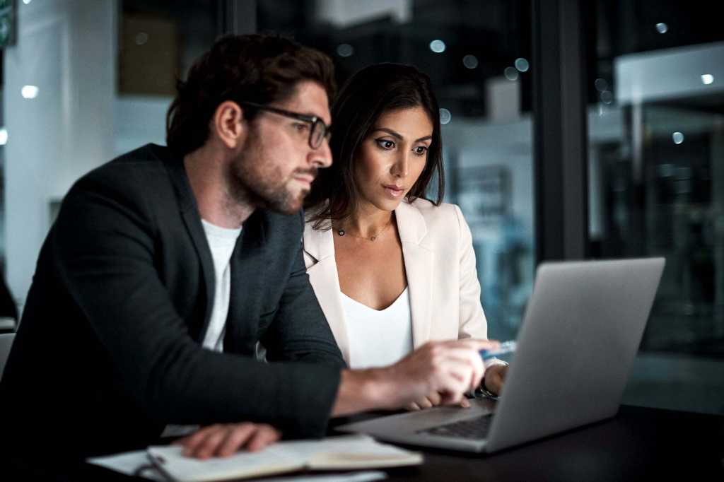 CIO | Middle East  >  Collaboration / teamwork / meeting / planning / strategy