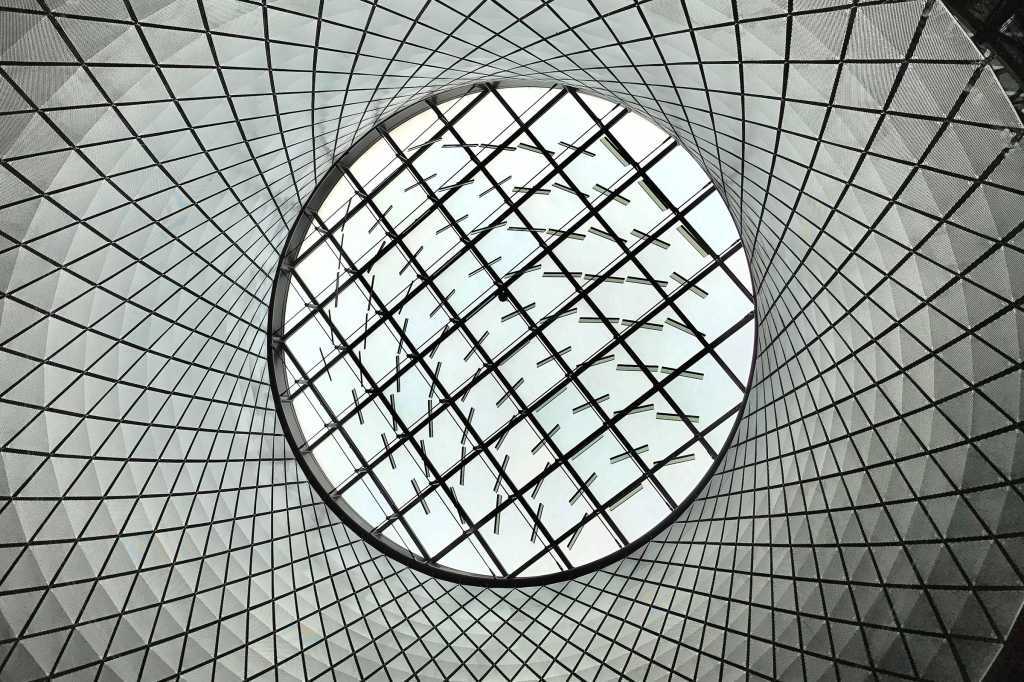 geometric structure presents a networking pattern in lines of connection