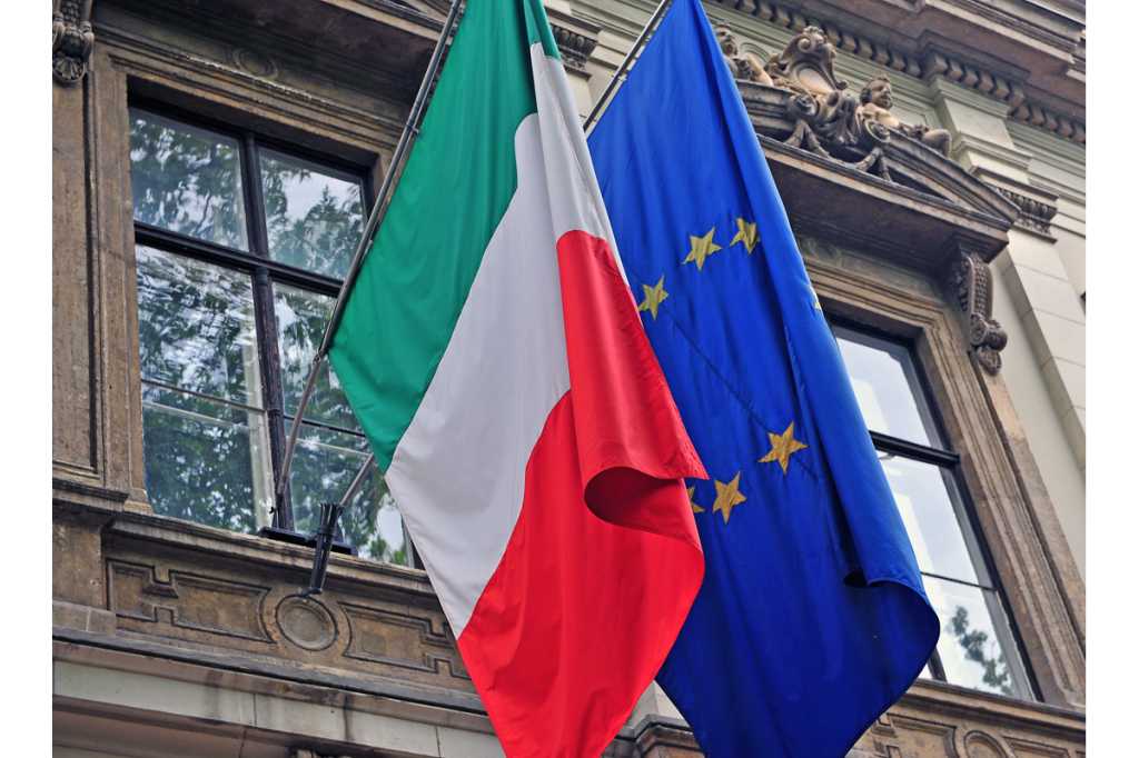 Italy EU flag government